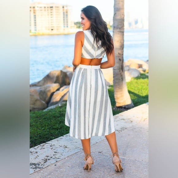 Women’s Size Small High Low Cut Out Vacation Dress Honeymoon White Gray - Picture 5 of 15